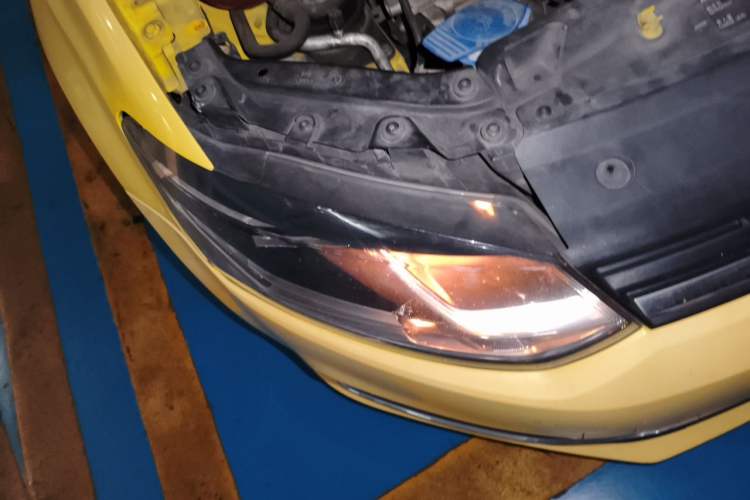 Used Volkswagen Polo 2014 1.6L Automatic 30th Anniversary Edition Right Front Headlight