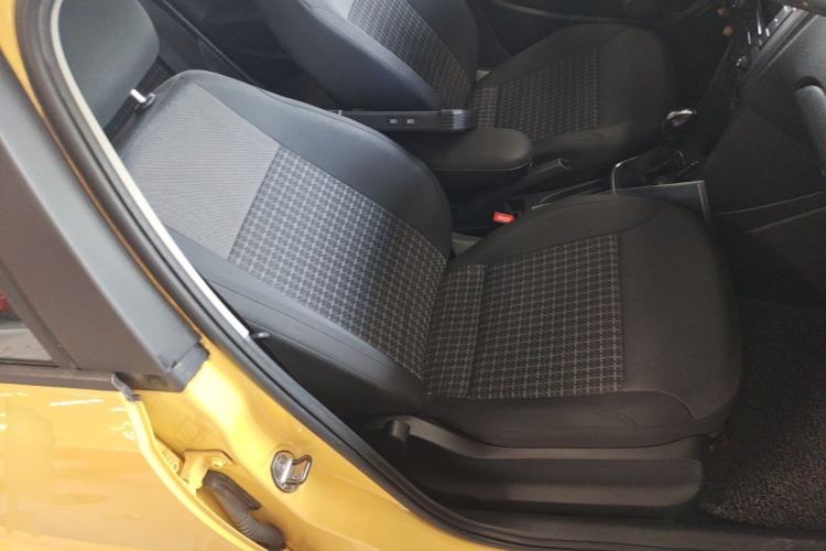 Used Volkswagen Polo 2014 1.6L Automatic Comfort Edition Right Front Seat