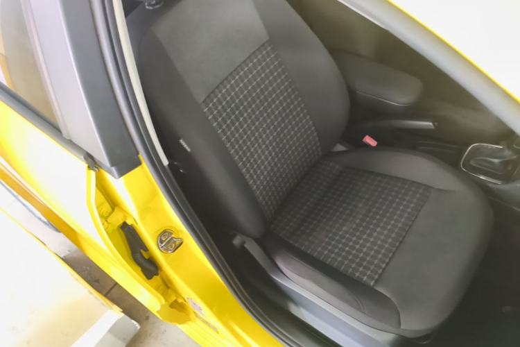 Used Volkswagen Polo 2014 1.6L Automatic Comfort Edition Right Front Seat