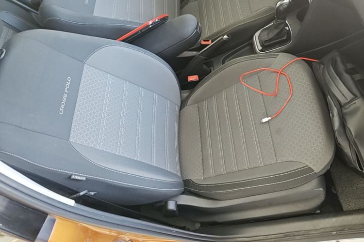Used Volkswagen Polo 2014 1.6L Cross Polo Automatic Right Front Seat