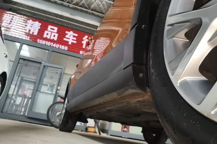 Used Volkswagen Polo 2014 1.6L Cross Polo Automatic Right Side Sill