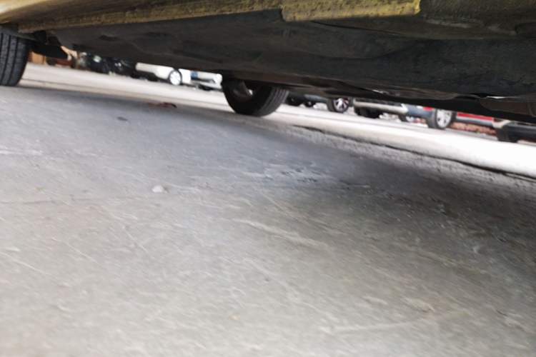 Used Volkswagen Polo 2014 1.6L Automatic Comfort Edition Right Side Sill