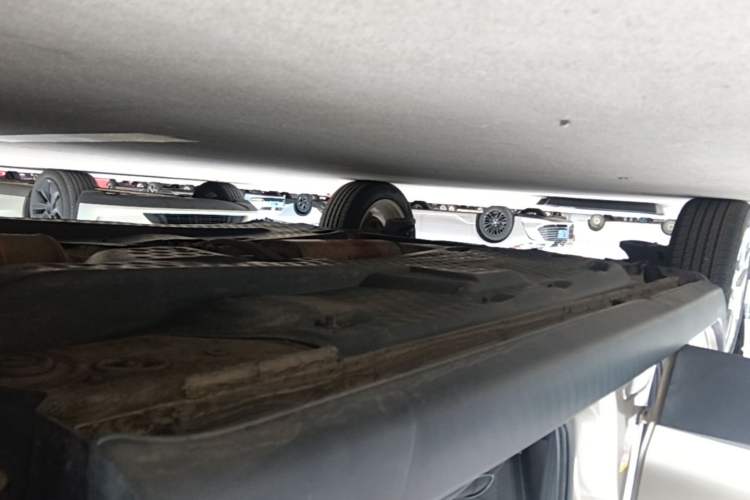 Used Volkswagen Polo 2014 1.6L Cross Polo Automatic Right Side Sill