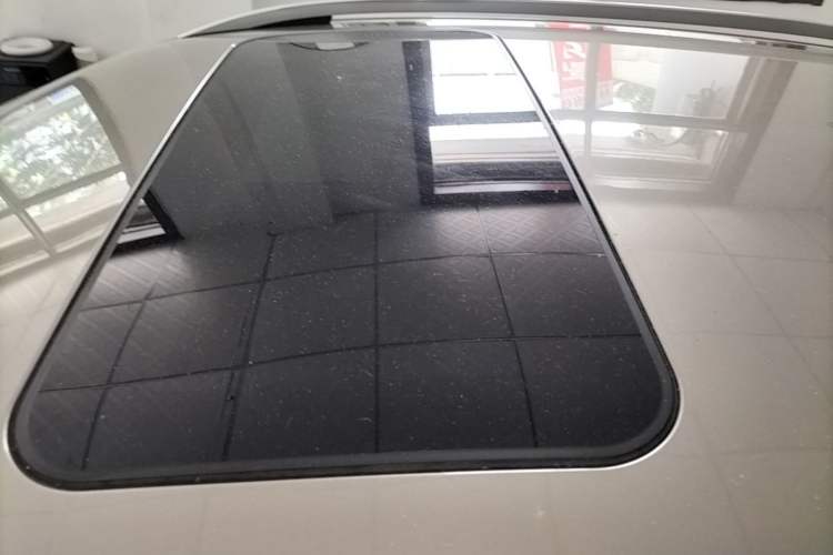 Used Volkswagen Polo 2014 1.6L Cross Polo Automatic Roof