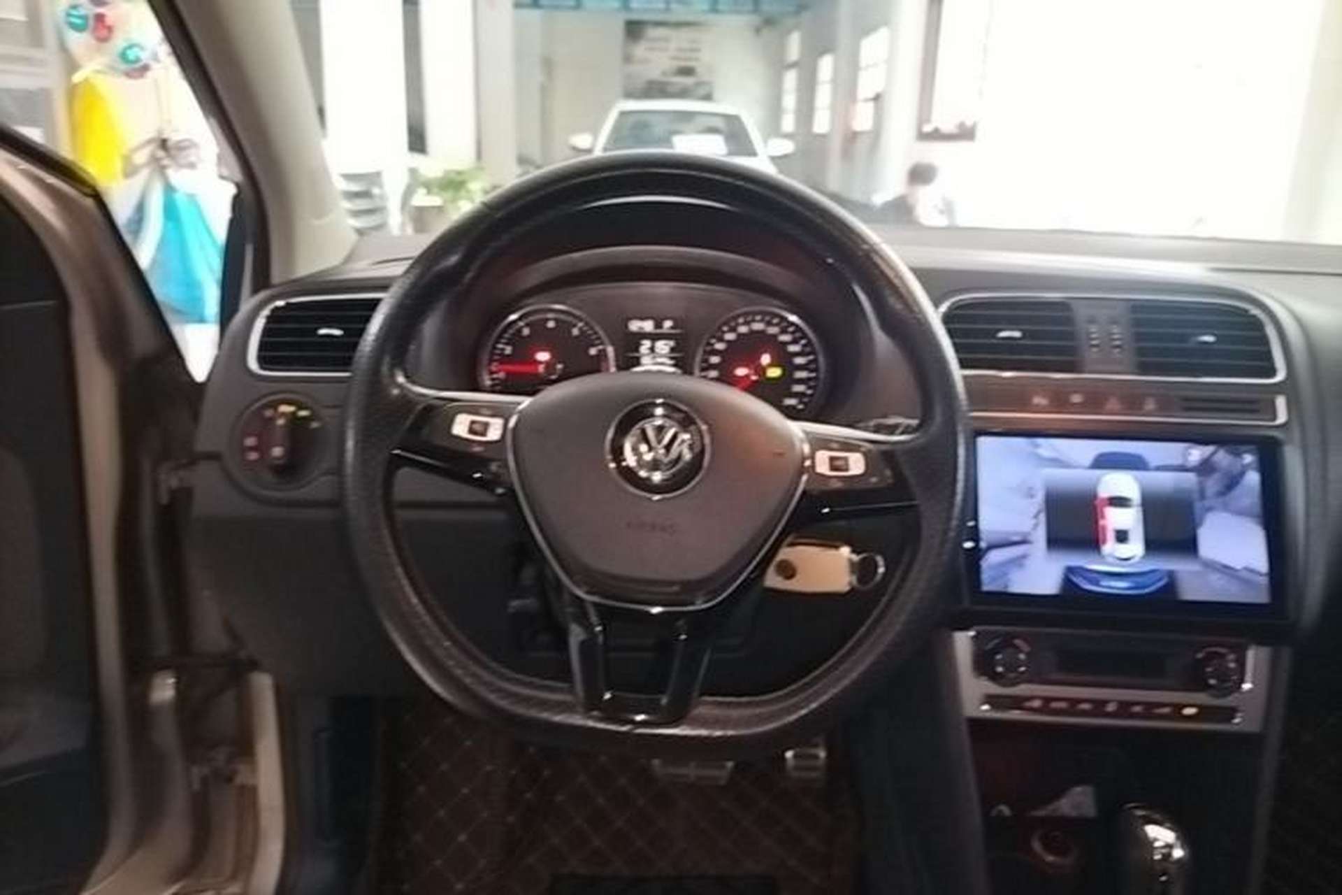 Used Volkswagen Polo 2014 1.6L Cross Polo Automatic Steering Wheel