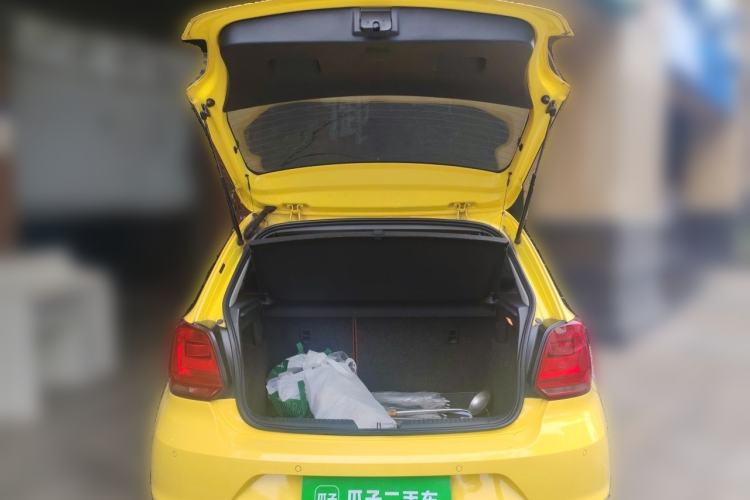 Used Volkswagen Polo 2014 1.6L Automatic Comfort Edition Trunk