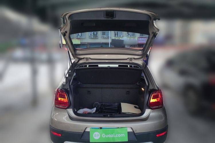 Used Volkswagen Polo 2014 1.6L Cross Polo Automatic Trunk
