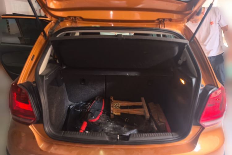 Used Volkswagen Polo 2014 1.6L Cross Polo Automatic Trunk