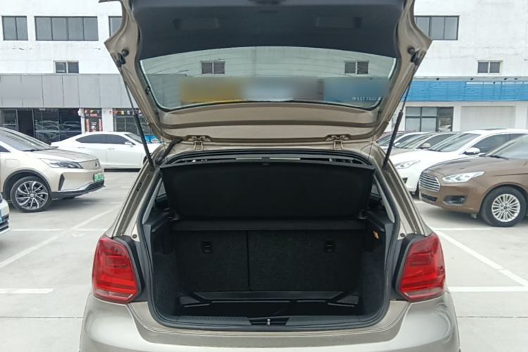 Used Volkswagen Polo 2014 1.6L Cross Polo Automatic Trunk
