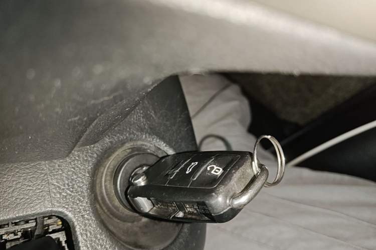 Used Volkswagen Polo 2014 1.6L Automatic Luxury Edition Vehicle Key
