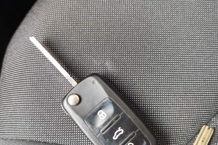 Used Volkswagen Polo 2014 1.6L Automatic Comfort Edition Vehicle Key