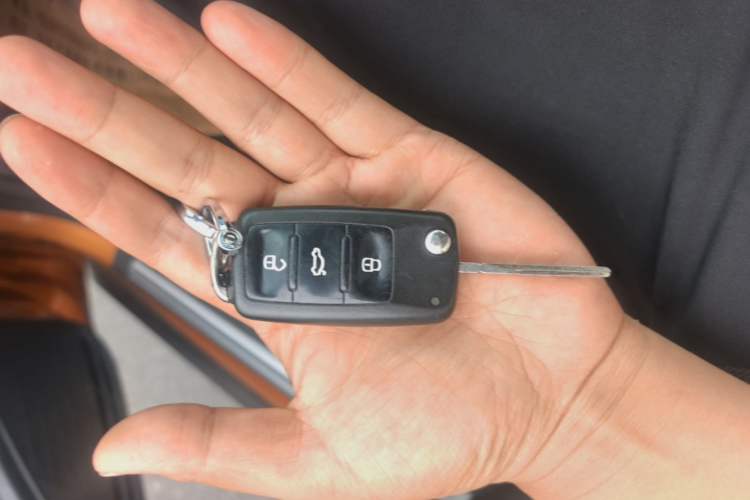 Used Volkswagen Polo 2014 1.6L Cross Polo Automatic Vehicle Key