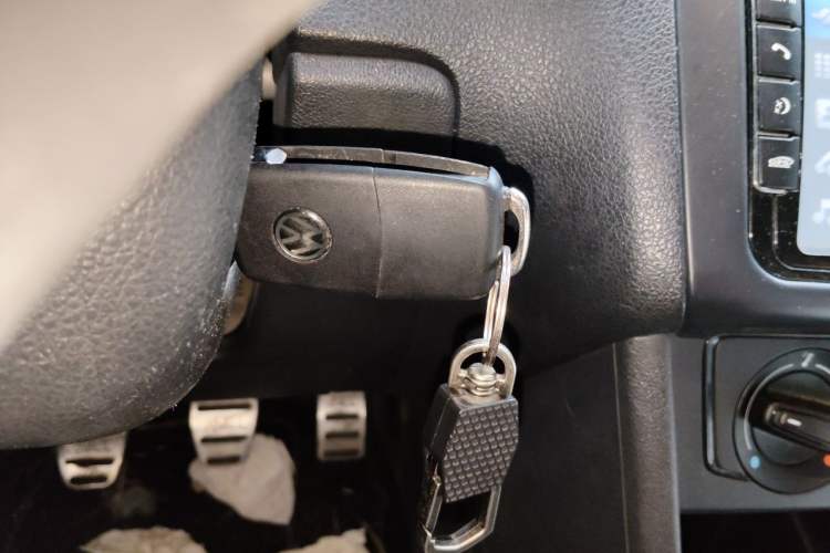 Used Volkswagen Polo 2014 1.4L Manual Fashion Edition Vehicle Key