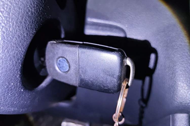 Used Volkswagen Polo 2014 1.6L Cross Polo Automatic Vehicle Key
