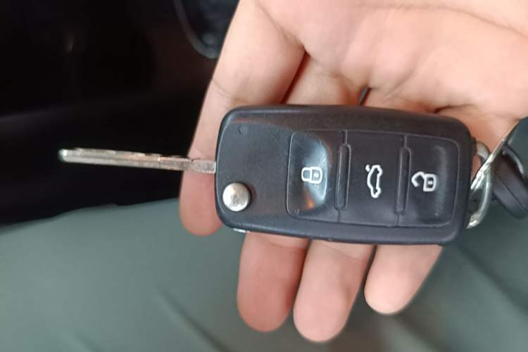 Used Volkswagen Polo 2014 1.6L Cross Polo Automatic Vehicle Key