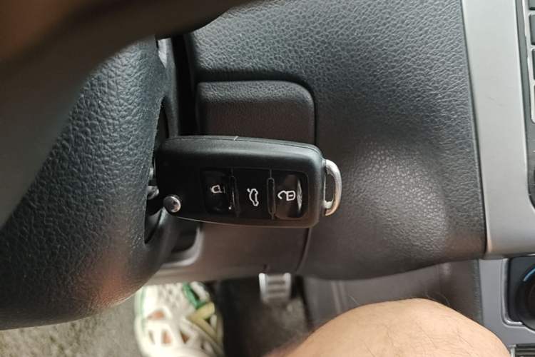 Used Volkswagen Polo 2014 1.6L Cross Polo Automatic Vehicle Key