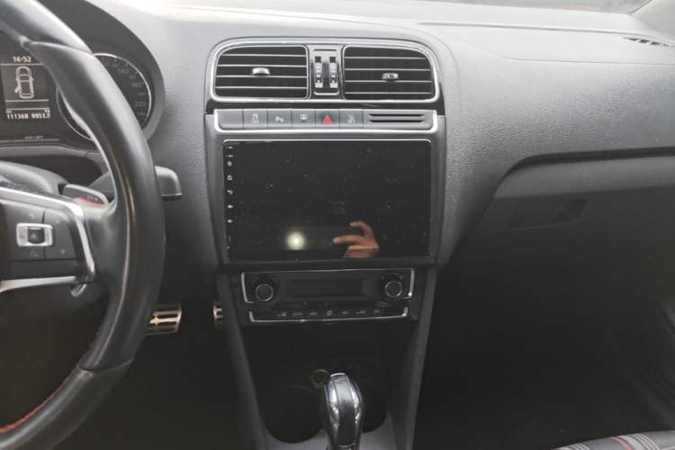 Used Volkswagen Polo 2015 1.4TSI GTI Audio And AC Panel