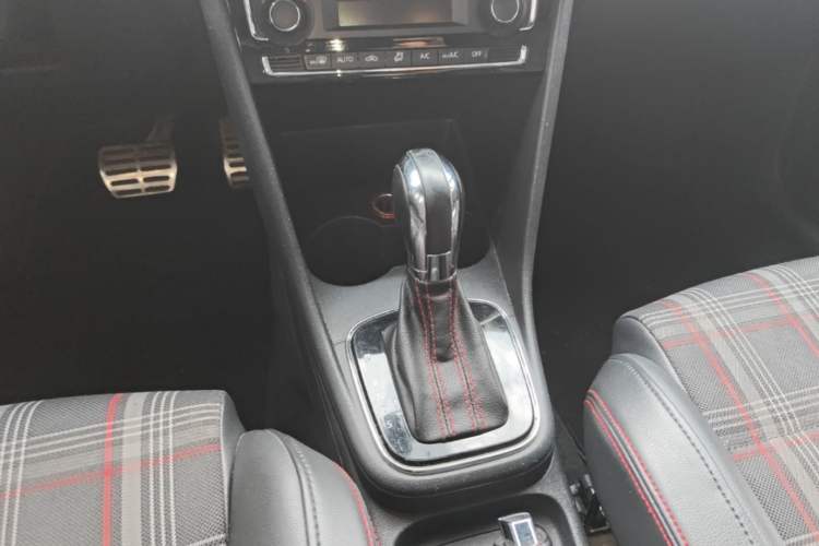 Used Volkswagen Polo 2015 1.4TSI GTI Gear Lever