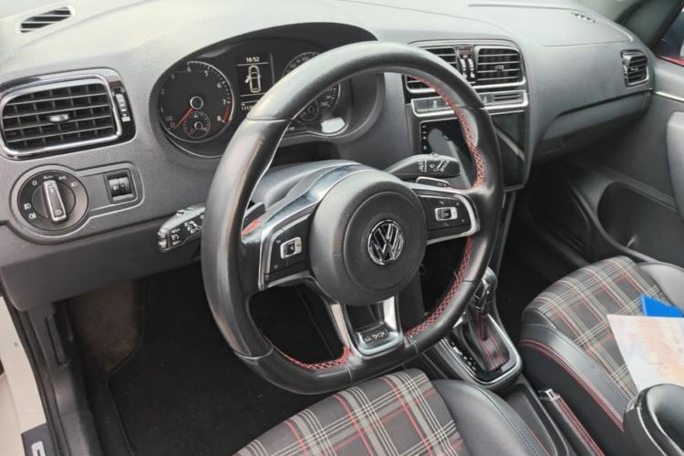Used Volkswagen Polo 2015 1.4TSI GTI Steering Wheel