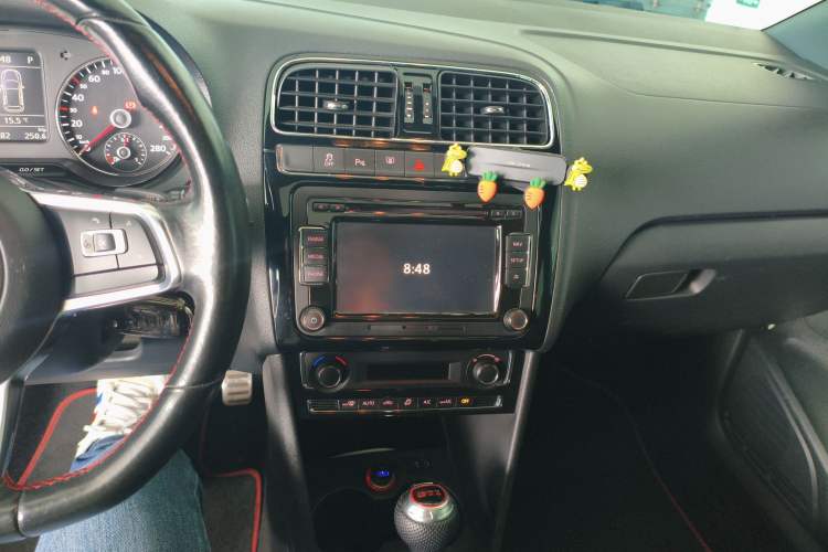 Used Volkswagen Polo 2015 1.4TSI GTI Audio And AC Panel