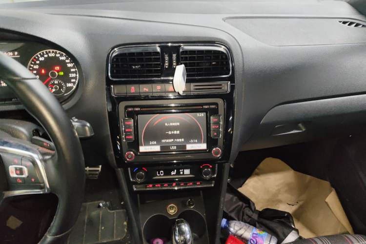 Used Volkswagen Polo 2015 1.4TSI GTI Audio And AC Panel