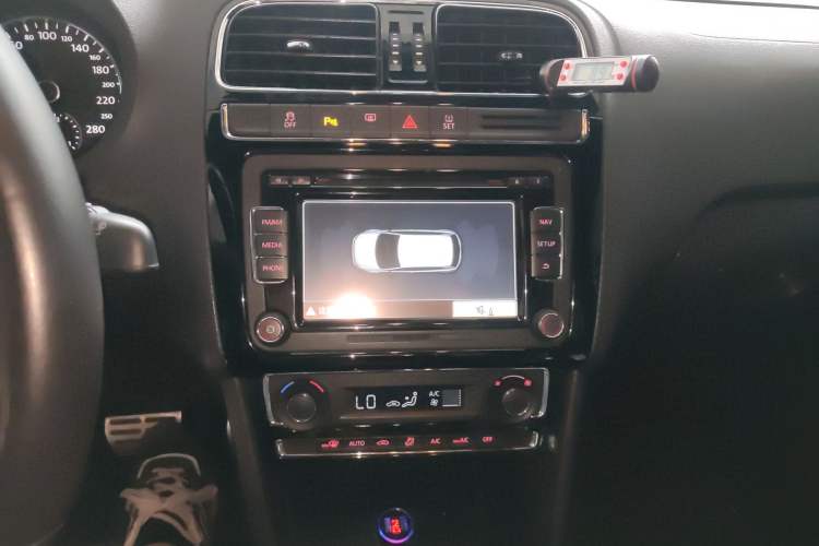 Used Volkswagen Polo 2015 1.4TSI GTI Audio And AC Panel
