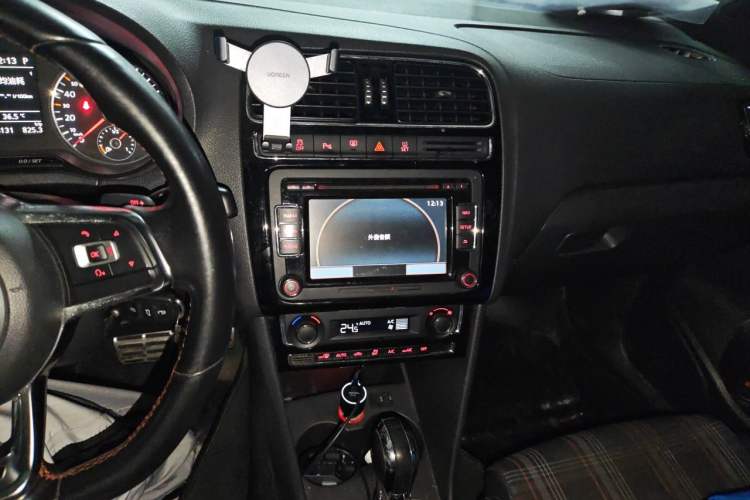 Used Volkswagen Polo 2015 1.4TSI GTI Audio And AC Panel