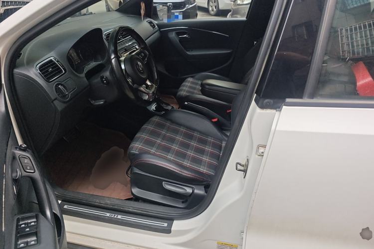 Used Volkswagen Polo 2015 1.4TSI GTI Driver Seat