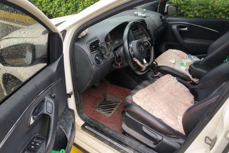 Used Volkswagen Polo 2015 1.4TSI GTI Driver Seat