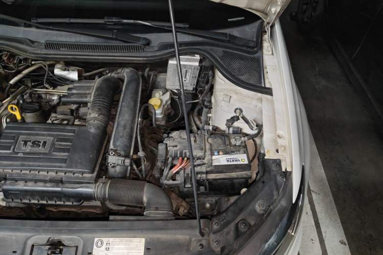Used Volkswagen Polo 2015 1.4TSI GTI Engine Bay Left