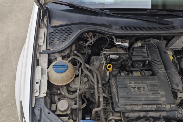 Used Volkswagen Polo 2015 1.4TSI GTI Engine Bay Right
