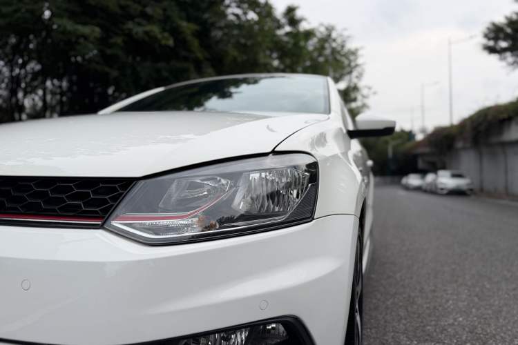 Used Volkswagen Polo 2015 1.4TSI GTI Exterior 4
