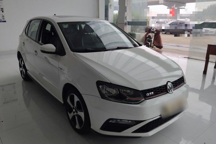 Used Volkswagen Polo 2015 1.4TSI GTI Front Right 45 Deg