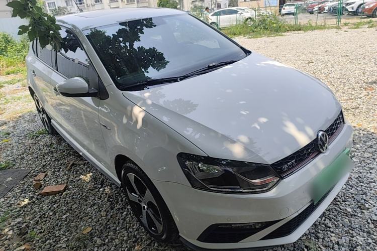 Used Volkswagen Polo 2015 1.4TSI GTI Front Right 45 Deg