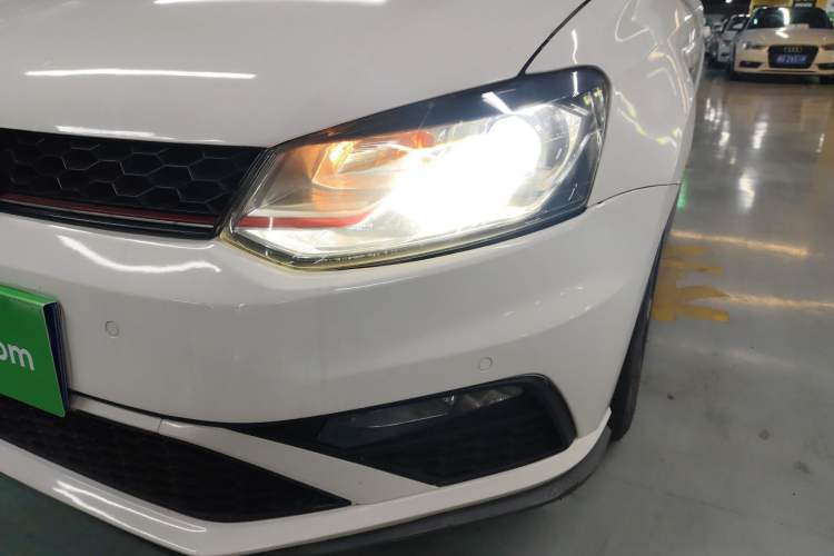 Used Volkswagen Polo 2015 1.4TSI GTI Left Front Headlight