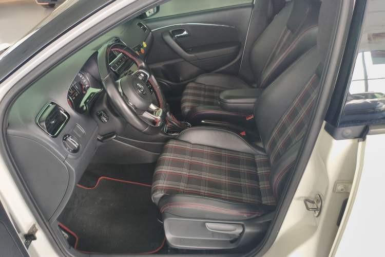 Used Volkswagen Polo 2015 1.4TSI GTI Left Front Seat