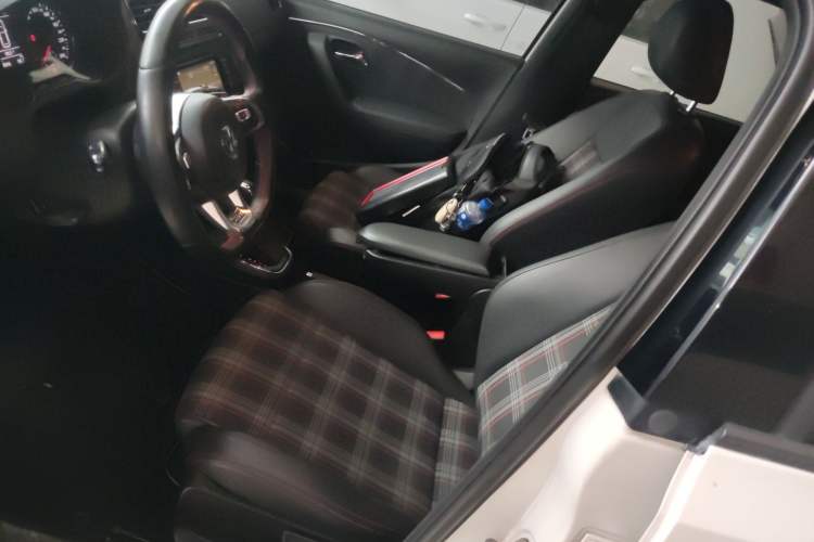 Used Volkswagen Polo 2015 1.4TSI GTI Left Front Seat