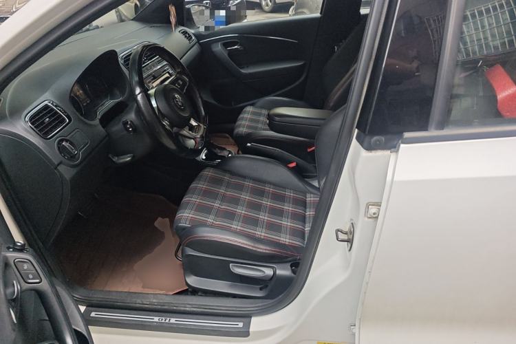 Used Volkswagen Polo 2015 1.4TSI GTI Left Front Seat