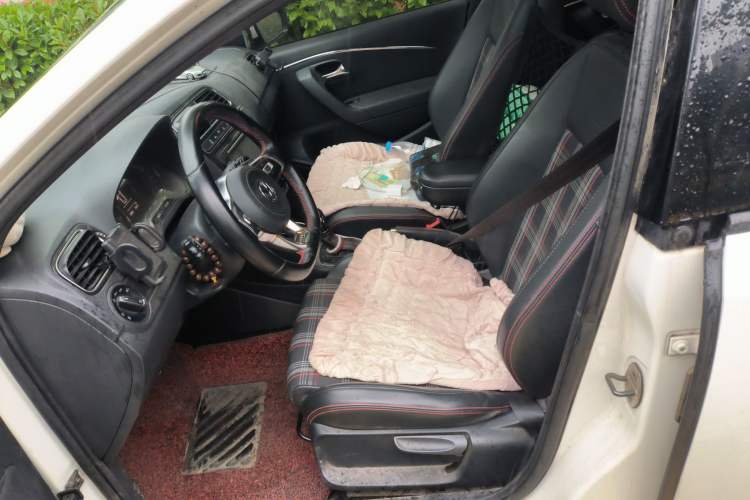 Used Volkswagen Polo 2015 1.4TSI GTI Left Front Seat
