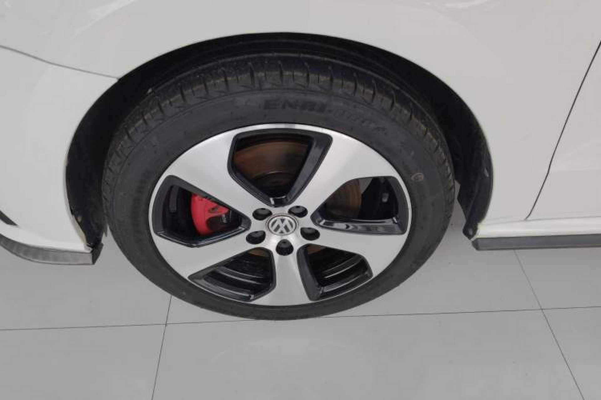 Used Volkswagen Polo 2015 1.4TSI GTI Left Front Wheel Hub