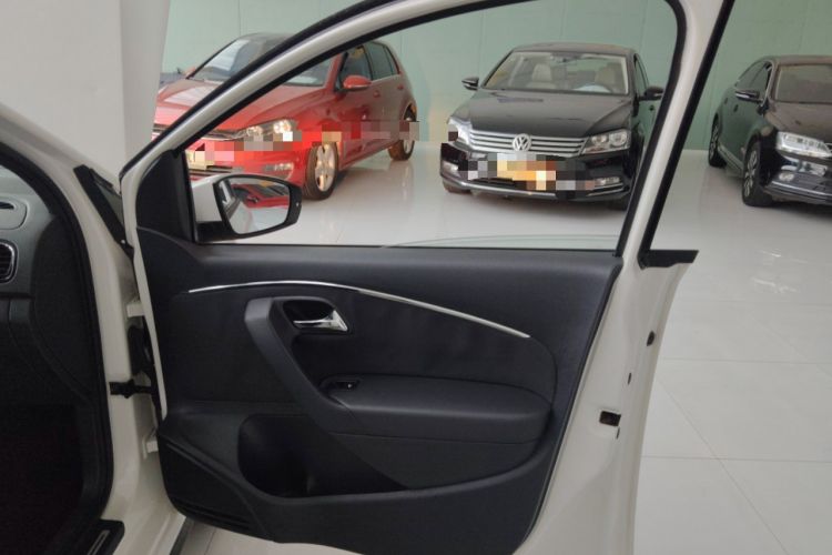 Used Volkswagen Polo 2015 1.4TSI GTI Right Front Door Interior