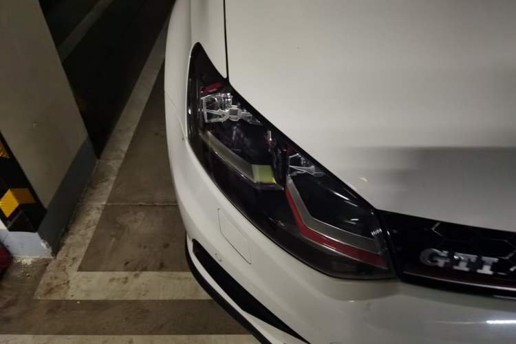 Used Volkswagen Polo 2015 1.4TSI GTI Right Front Headlight