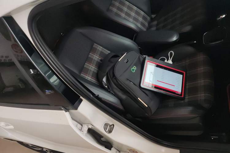 Used Volkswagen Polo 2015 1.4TSI GTI Right Front Seat