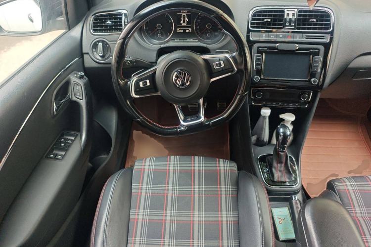 Used Volkswagen Polo 2015 1.4TSI GTI Steering Wheel