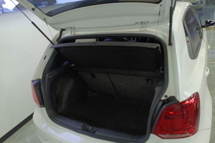 Used Volkswagen Polo 2015 1.4TSI GTI Trunk