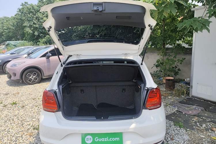 Used Volkswagen Polo 2015 1.4TSI GTI Trunk