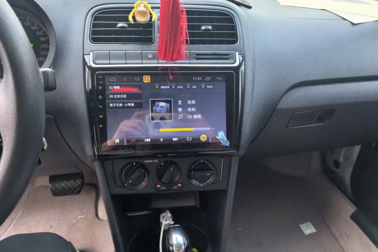 Used Volkswagen Polo 2016 1.4L Automatic Trendy Model Audio And AC Panel