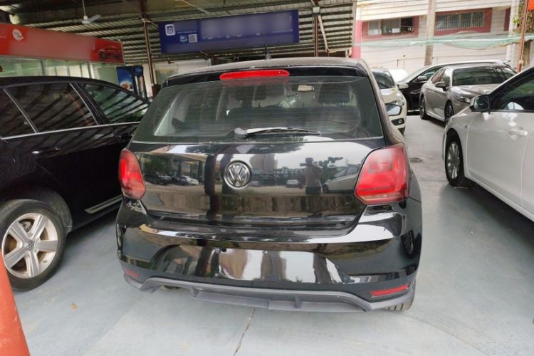 Used Volkswagen Polo 2016 1.4L Automatic Trendy Model Exterior 2