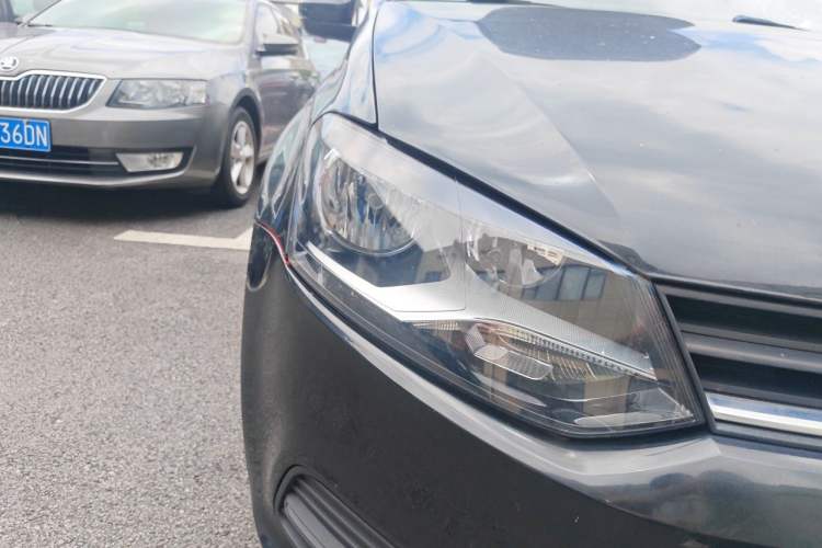 Used Volkswagen Polo 2016 1.4L Automatic Trendy Model Right Front Headlight