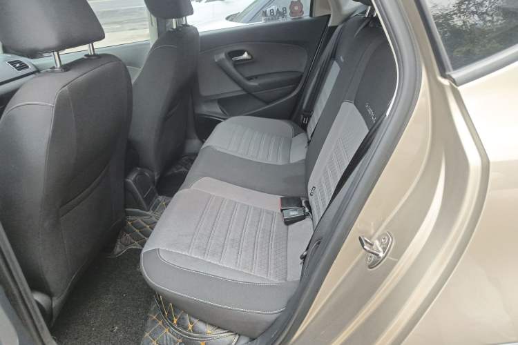 Used Volkswagen Polo 2016 1.6L Cross Polo Automatic Left Rear Seat